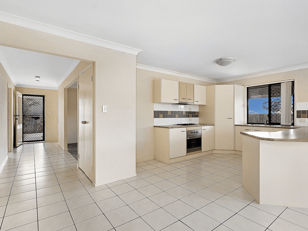 28 Brittany Crescent, Raceview, QLD 4305