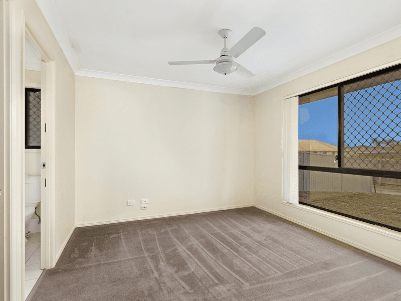 28 Brittany Crescent, Raceview, QLD 4305