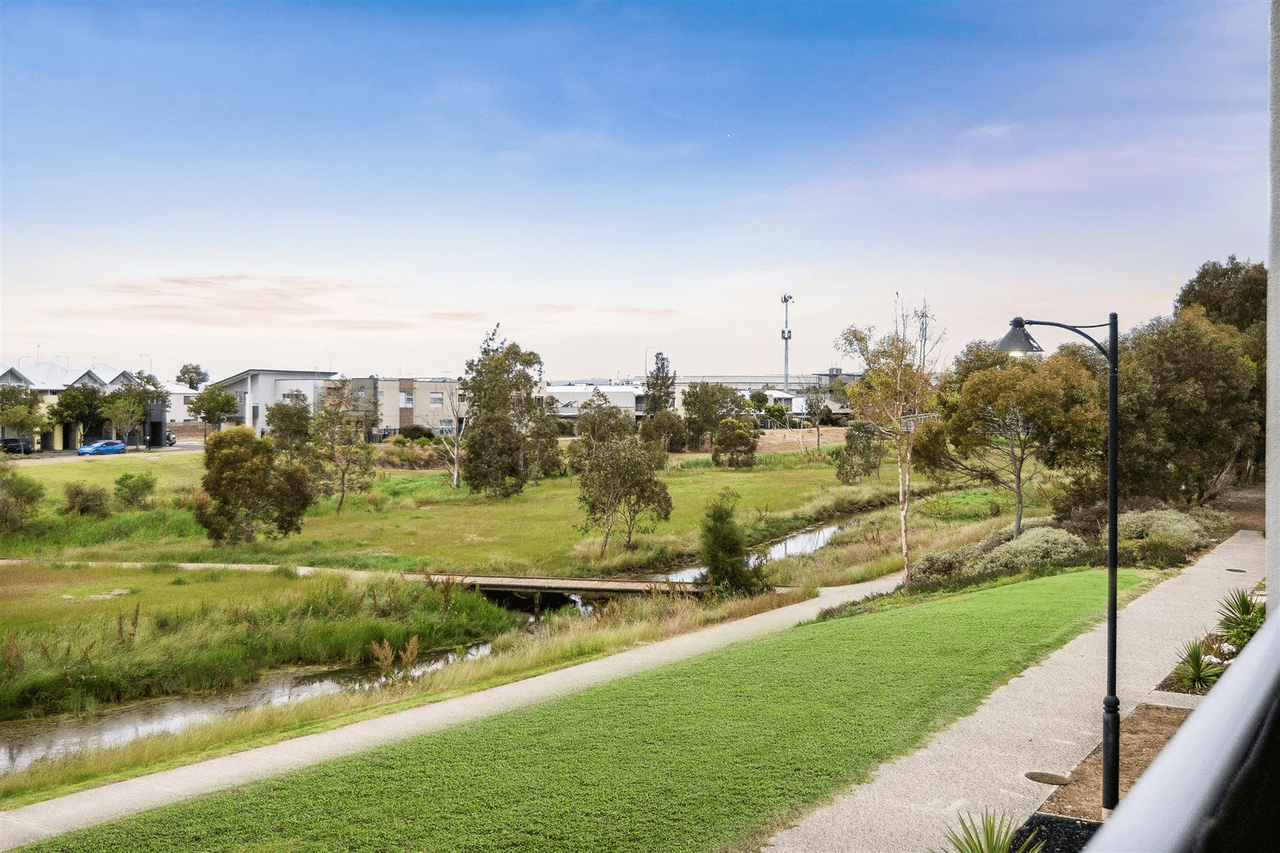 18 Ellis Lane, Mawson Lakes, SA 5095