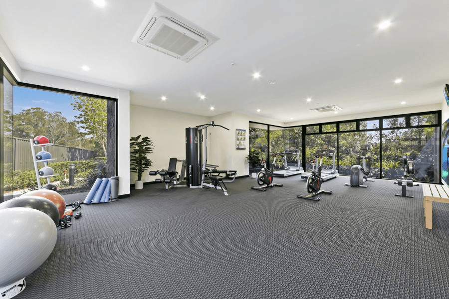 2013/21 Ross Street, BENOWA, QLD 4217