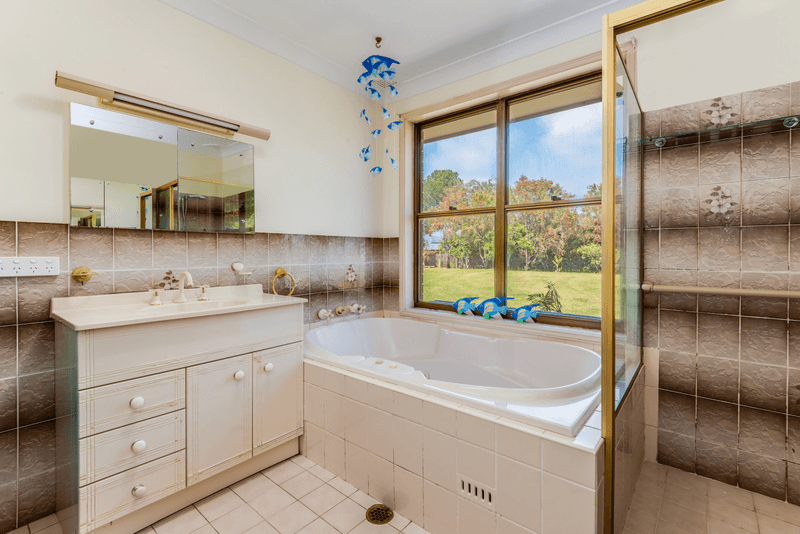 129 Hensons Road, Somersby, NSW 2250