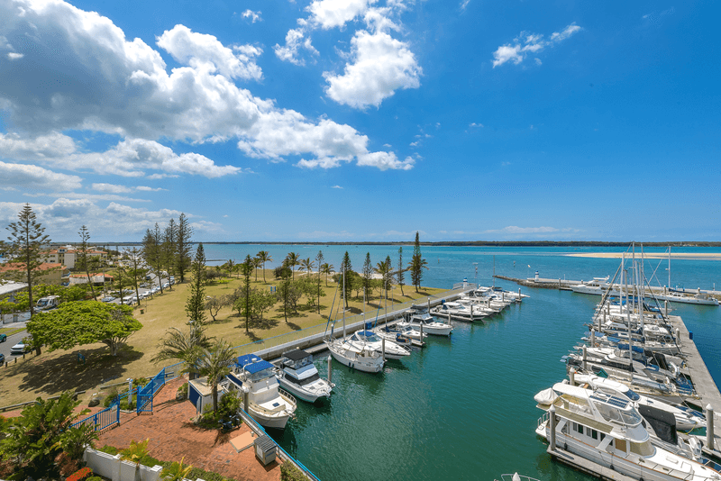 12/19 Oatland Esplanade, RUNAWAY BAY, QLD 4216