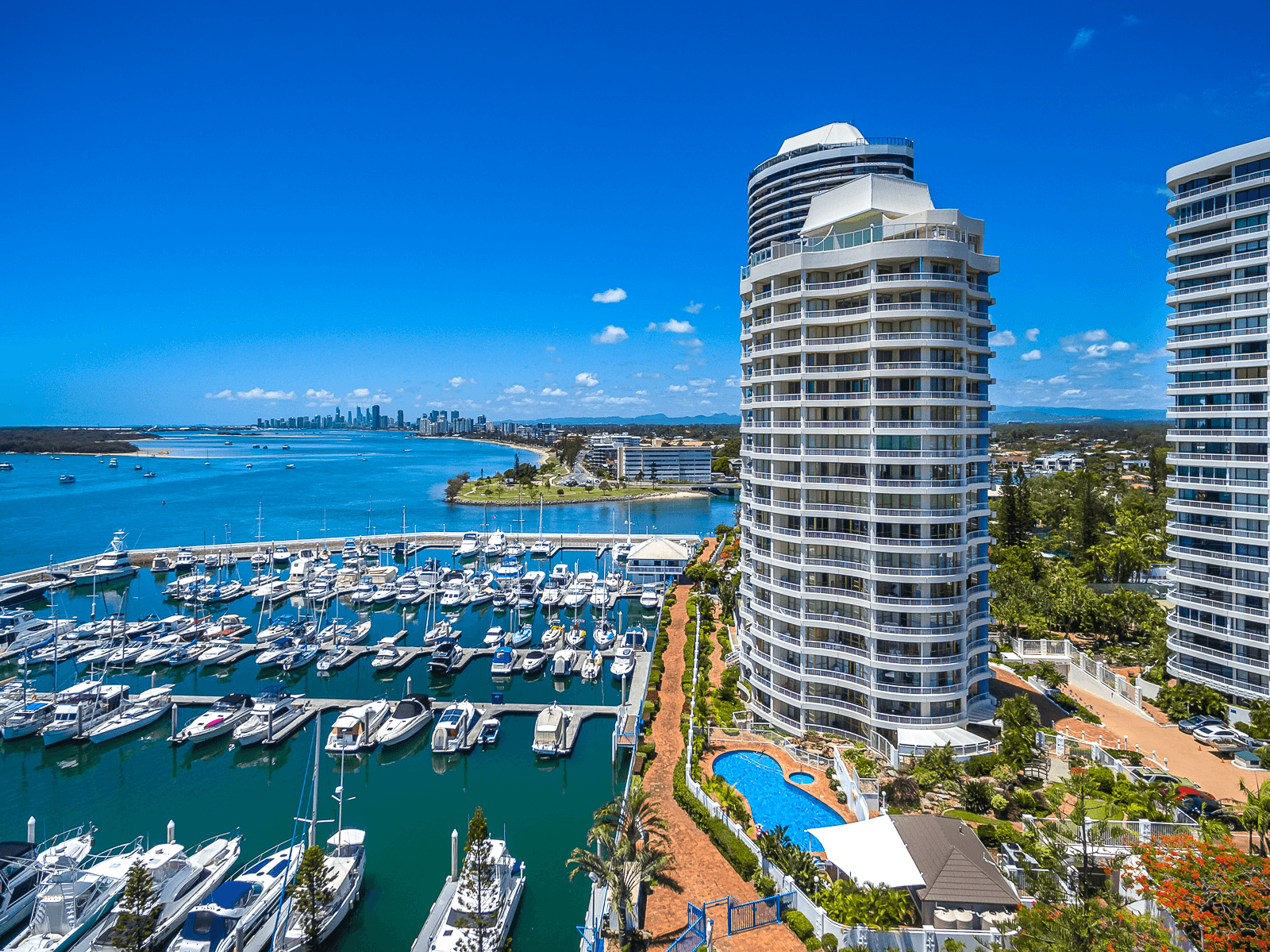 12/19 Oatland Esplanade, RUNAWAY BAY, QLD 4216