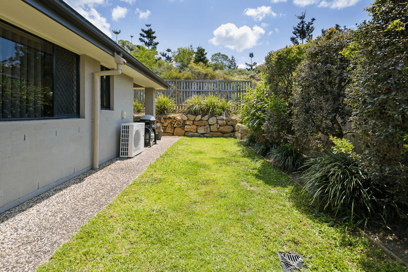 1/25 Hadrian Crescent, Pacific Pines, QLD 4211