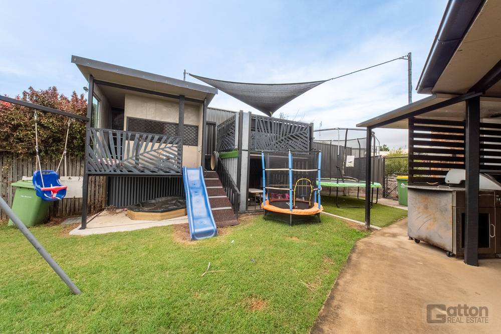 8 Gassman Street, Gatton, QLD 4343