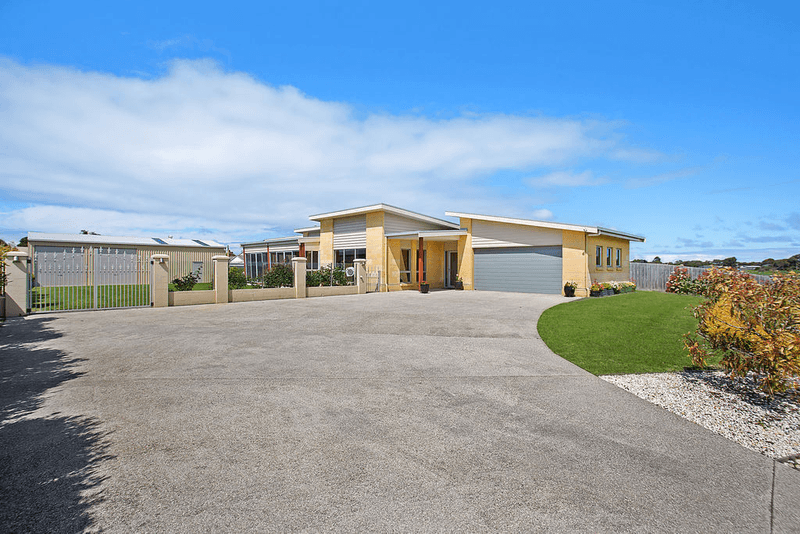 7 Atkins Cresent, PORT FAIRY, VIC 3284