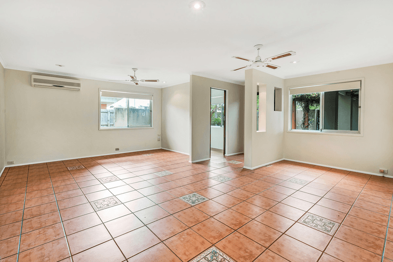 16 Skiff Street, SOUTHPORT, QLD 4215