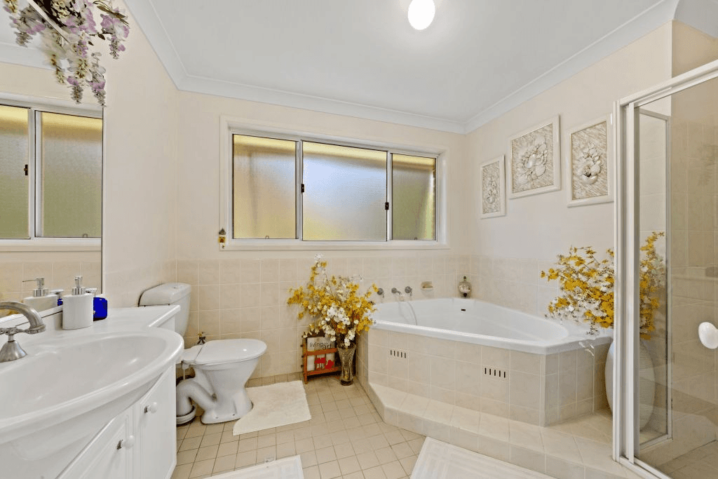 49 Kingsview Drive, Umina Beach, NSW 2257