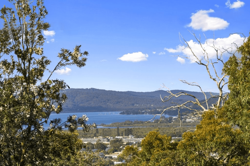 49 Kingsview Drive, Umina Beach, NSW 2257