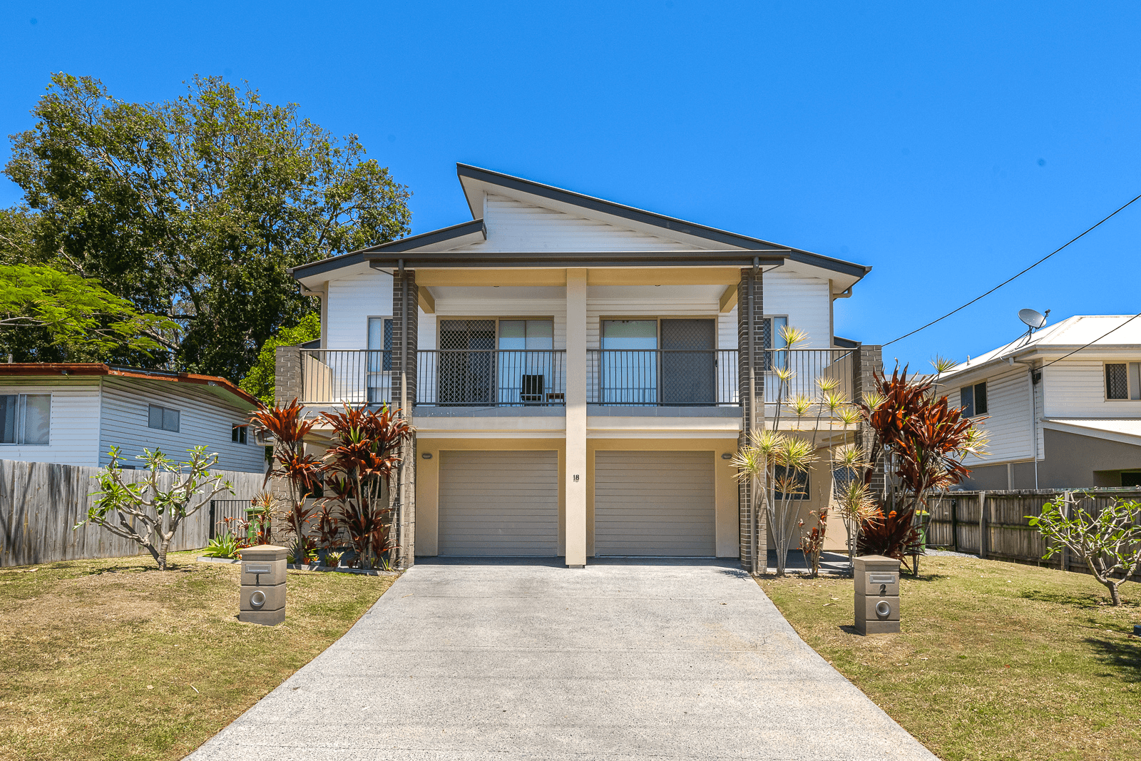 18 Barton Avenue, SOUTHPORT, QLD 4215