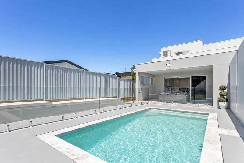 2B Treatt Avenue, Padstow, NSW 2211