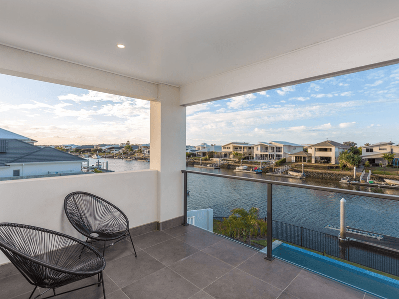 24 Poinciana Place, JACOBS WELL, QLD 4208