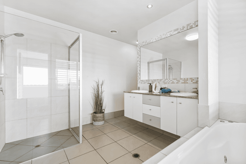 Unit 13/38 Bahamas Cct, Kawana Island, QLD 4575