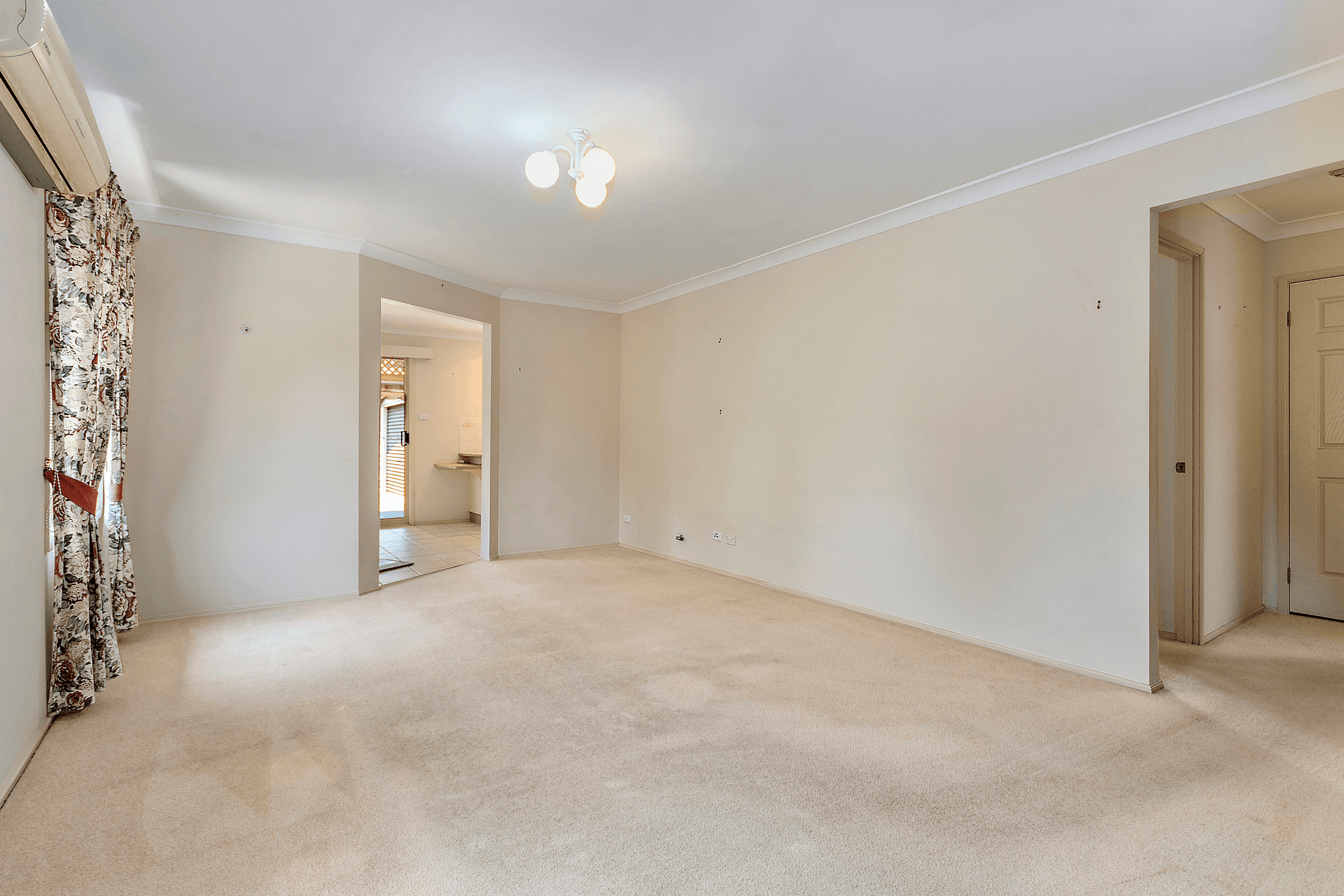 2 Nambucca Crescent, Blue Haven, NSW 2262