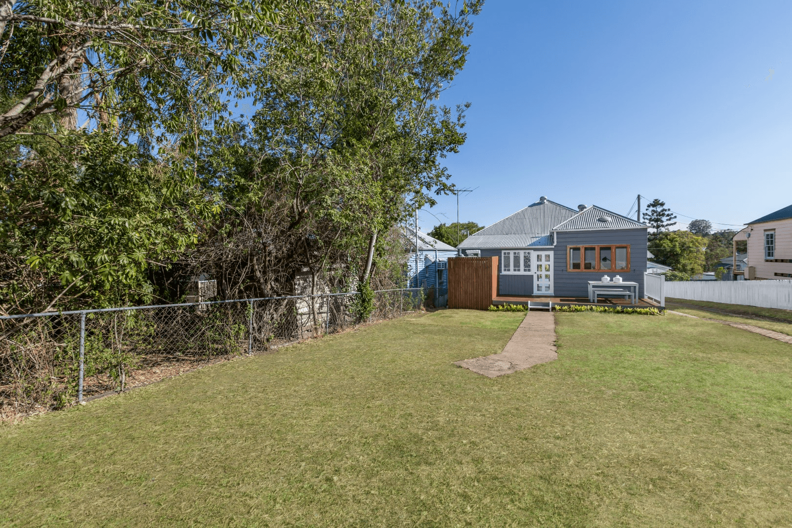 23 MOFFATT STREET, IPSWICH, QLD 4305