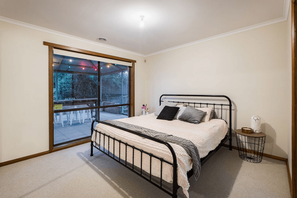 33 McMahon Place, Wodonga, VIC 3690