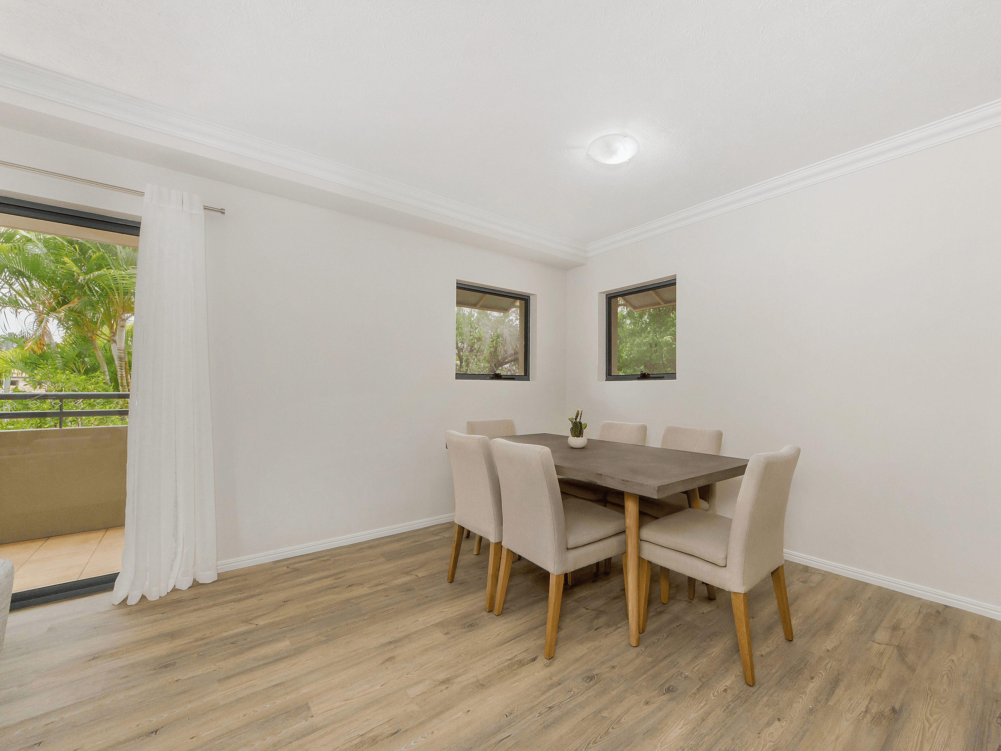 4/25 Chester Terrace, SOUTHPORT, QLD 4215