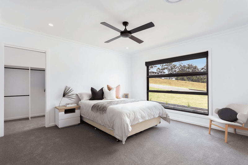 4 Stables Way, PORT MACQUARIE, NSW 2444