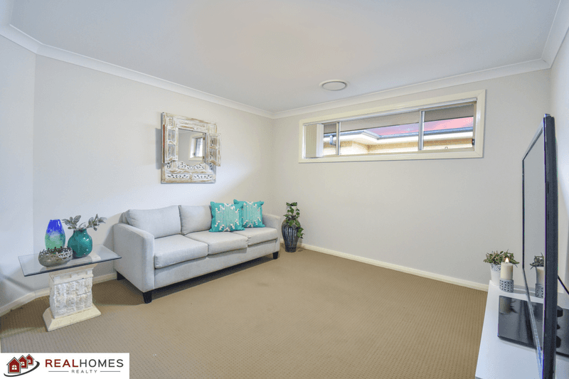 61 Cullen Avenue, JORDAN SPRINGS, NSW 2747