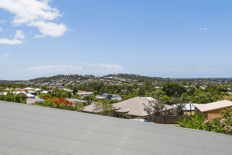 7 Elkins Street, Pacific Pines, QLD 4211