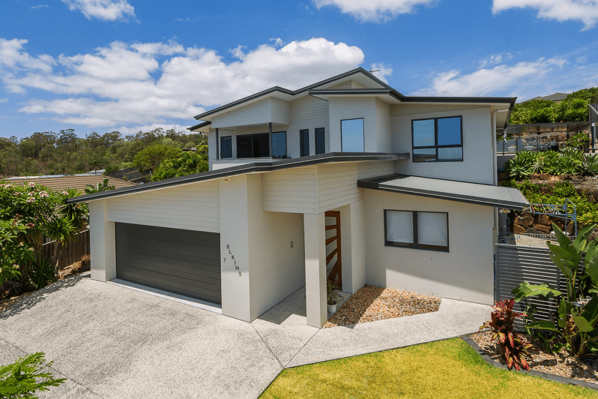 7 Elkins Street, Pacific Pines, QLD 4211