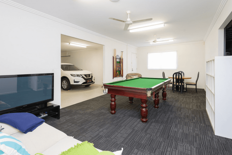 7 Elkins Street, Pacific Pines, QLD 4211