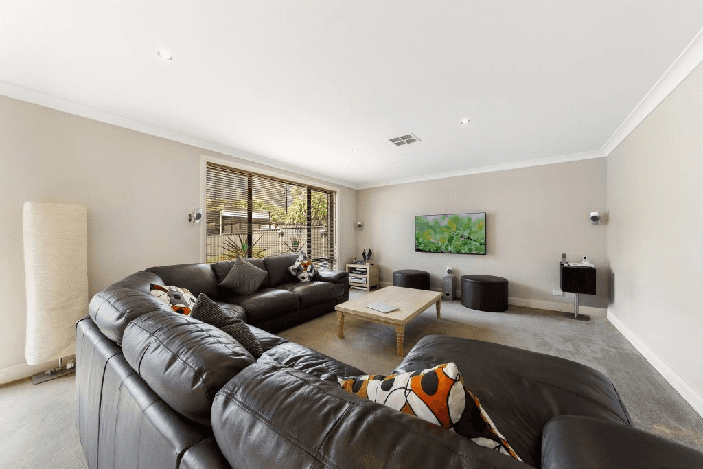 118 Brisbane Avenue, Umina Beach, NSW 2257