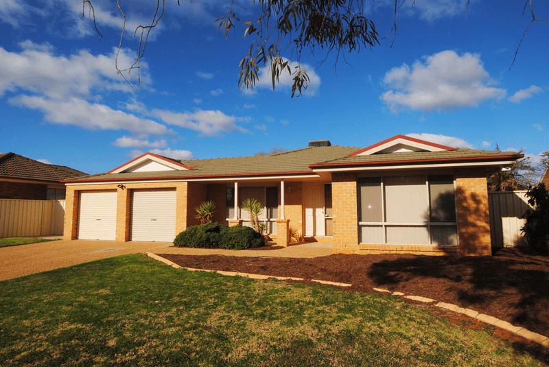 1 Innisvale Court, GRIFFITH, NSW 2680