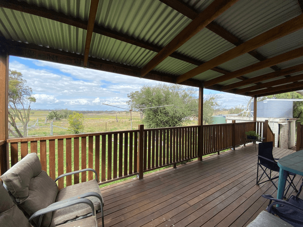 44 Whittaker Road, SOUTHBROOK, QLD 4363