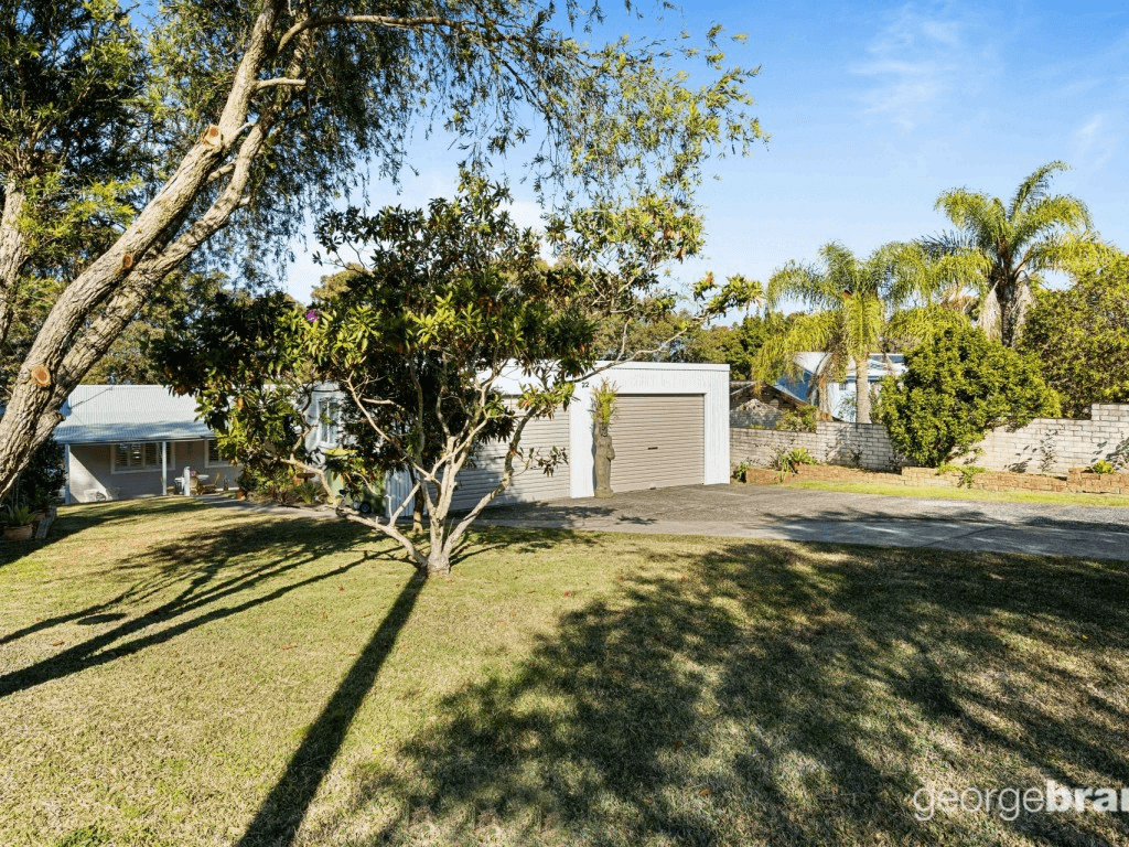 22 Tuggerawong Rd, Wyongah, NSW 2259