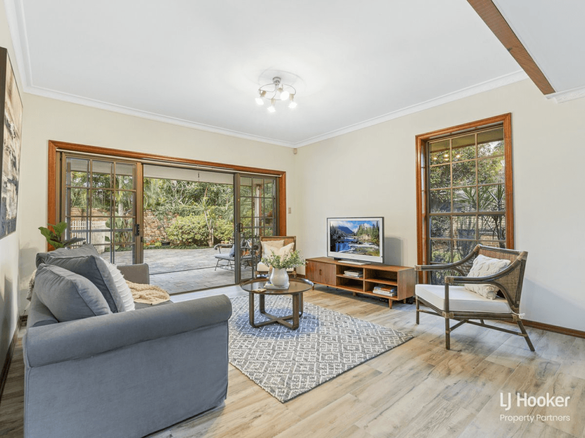 12 Bonutto Court, ROBERTSON, QLD 4109