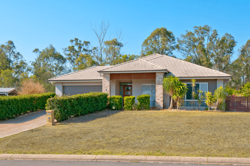 9 Halcot Court, GLENEAGLE, QLD 4285