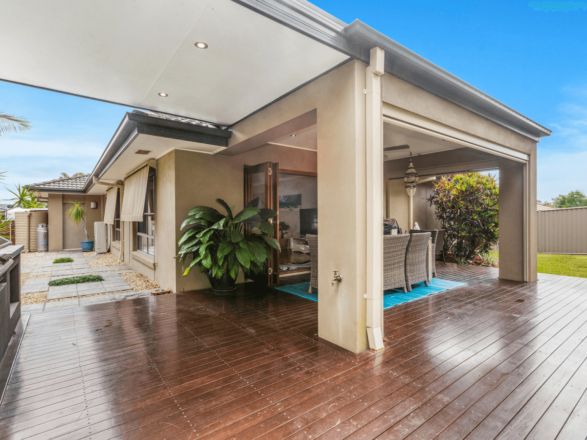 14 Mylestom Circle, Pottsville, NSW 2489