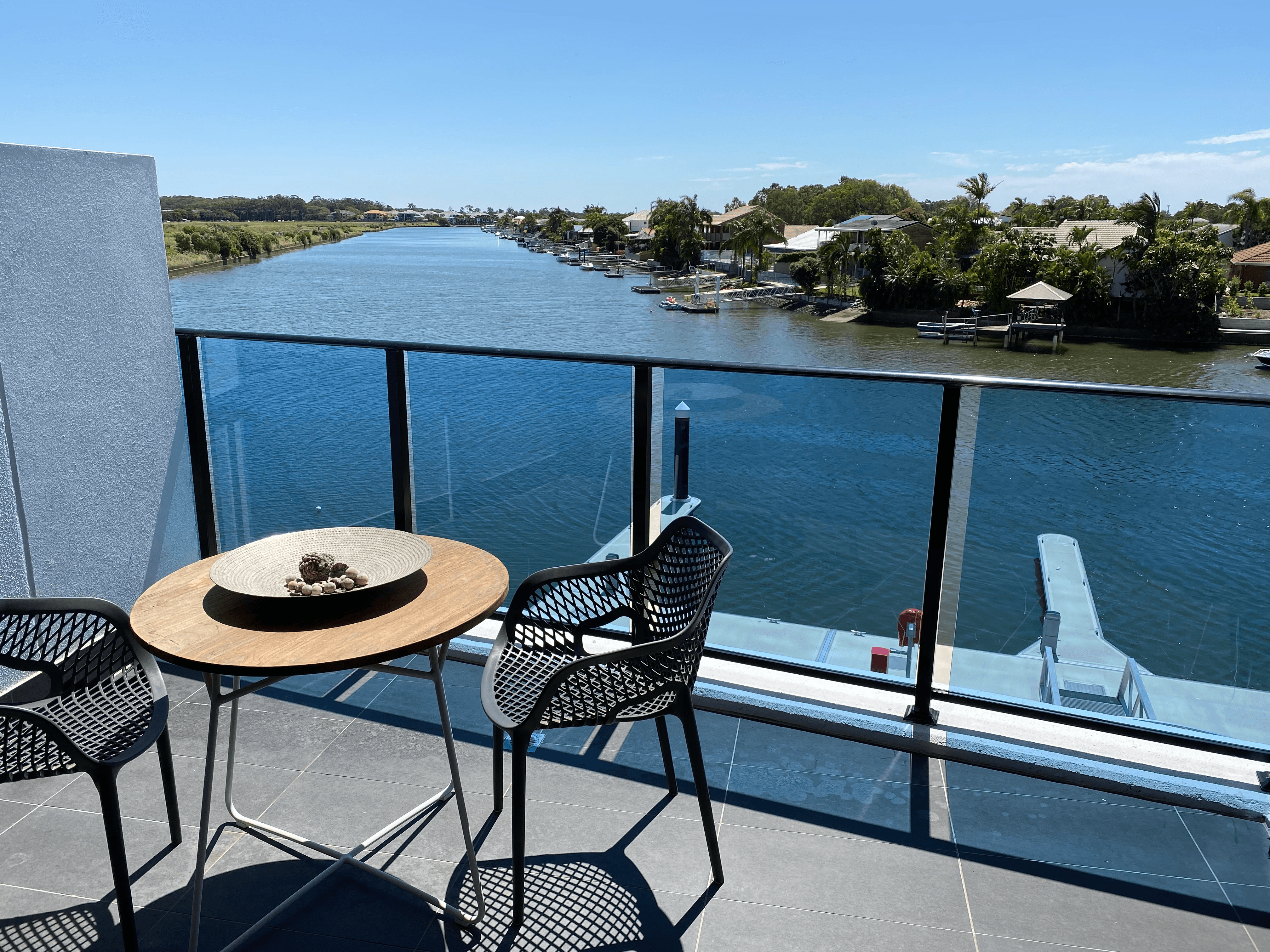 5 Harbour Side Court, BIGGERA WATERS, QLD 4216