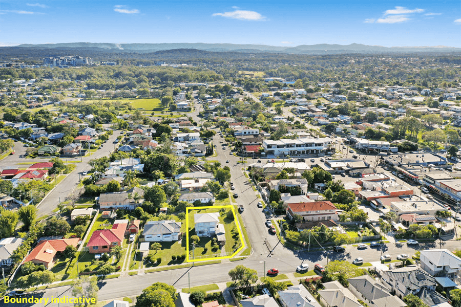 30 Kerr Avenue, SOUTHPORT, QLD 4215