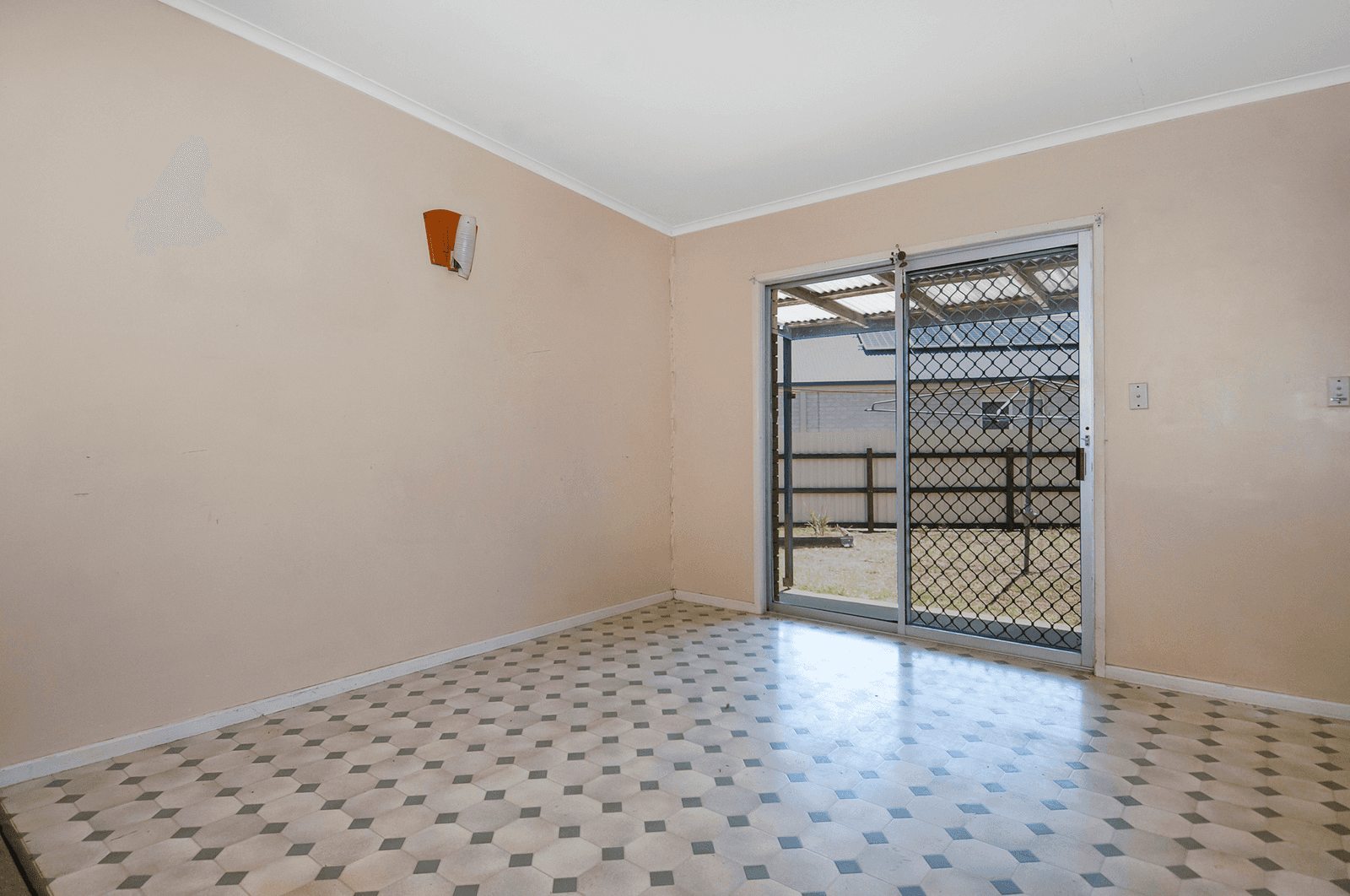 8 Edward Street, BEAUDESERT, QLD 4285