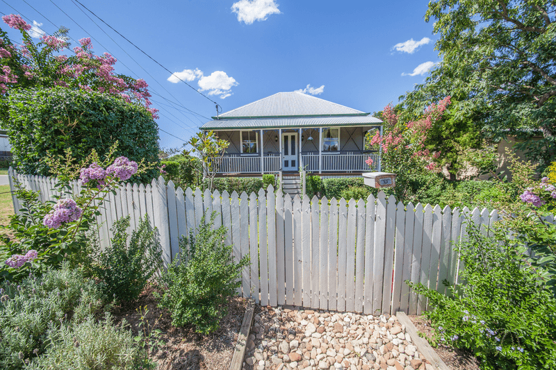 11 Perry Street, CHURCHILL, QLD 4305