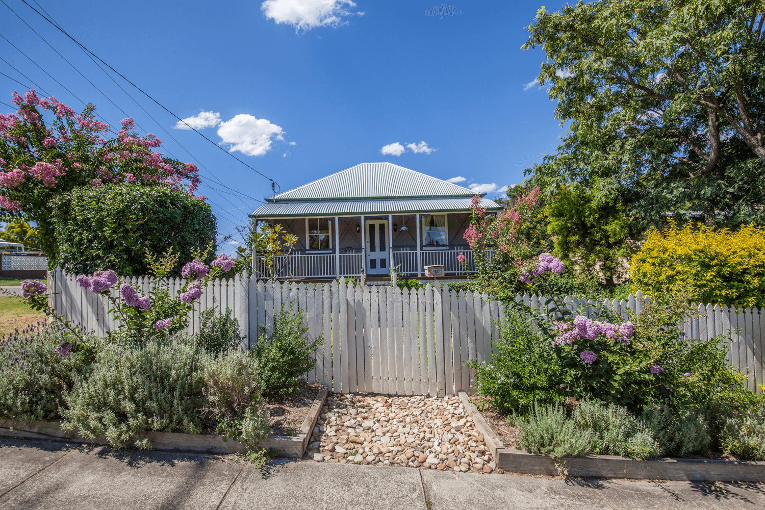 11 Perry Street, CHURCHILL, QLD 4305