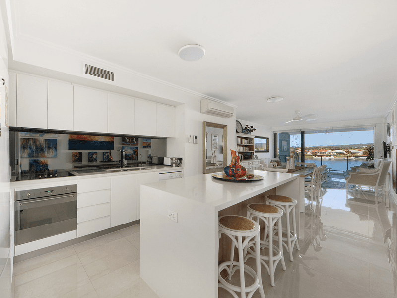 Unit 37/9 Moores Cres, Varsity Lakes, QLD 4227