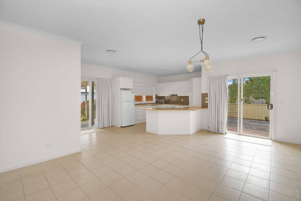 14 Wannon Avenue, Edenhope, VIC 3318