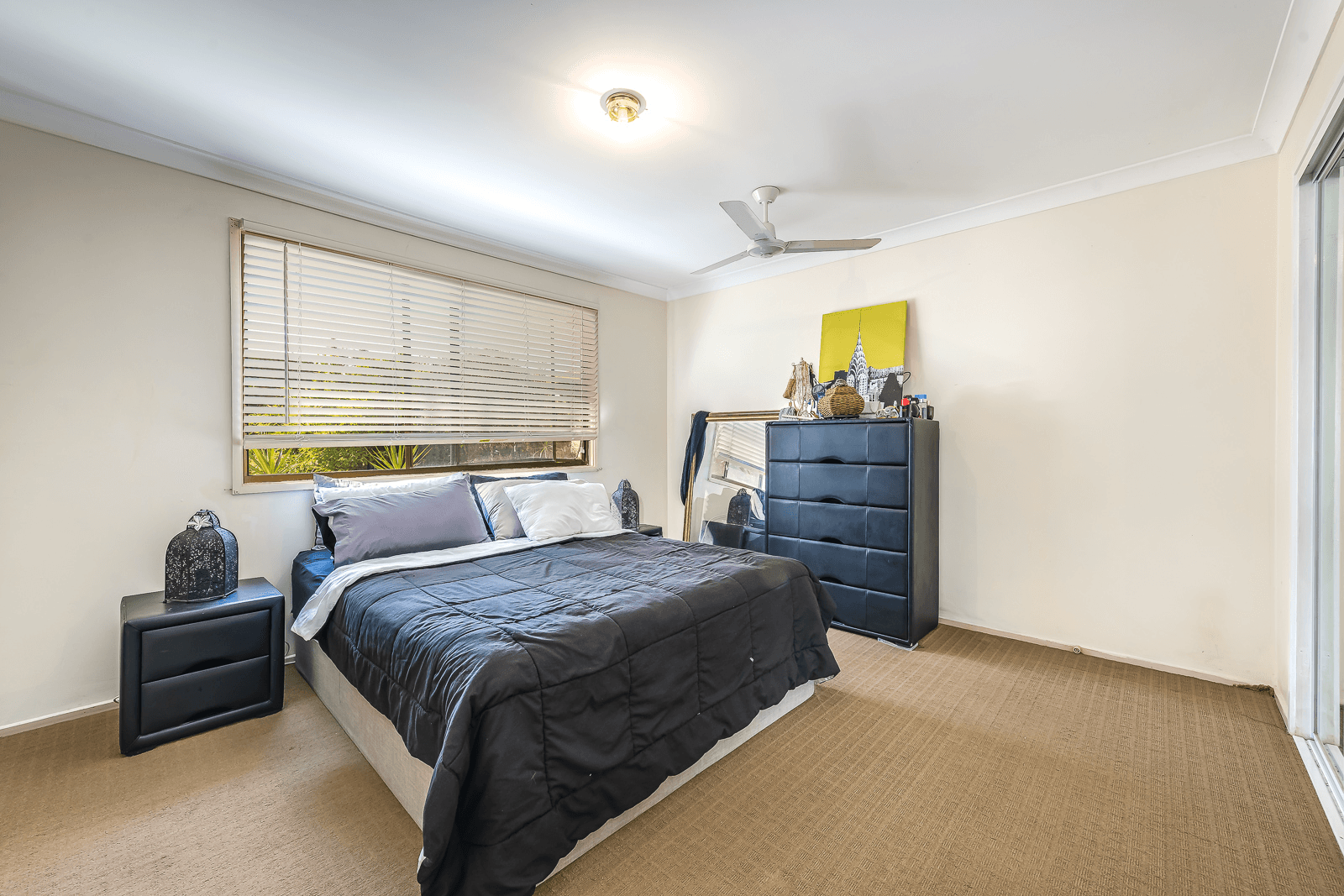 71 Olsen Avenue, LABRADOR, QLD 4215