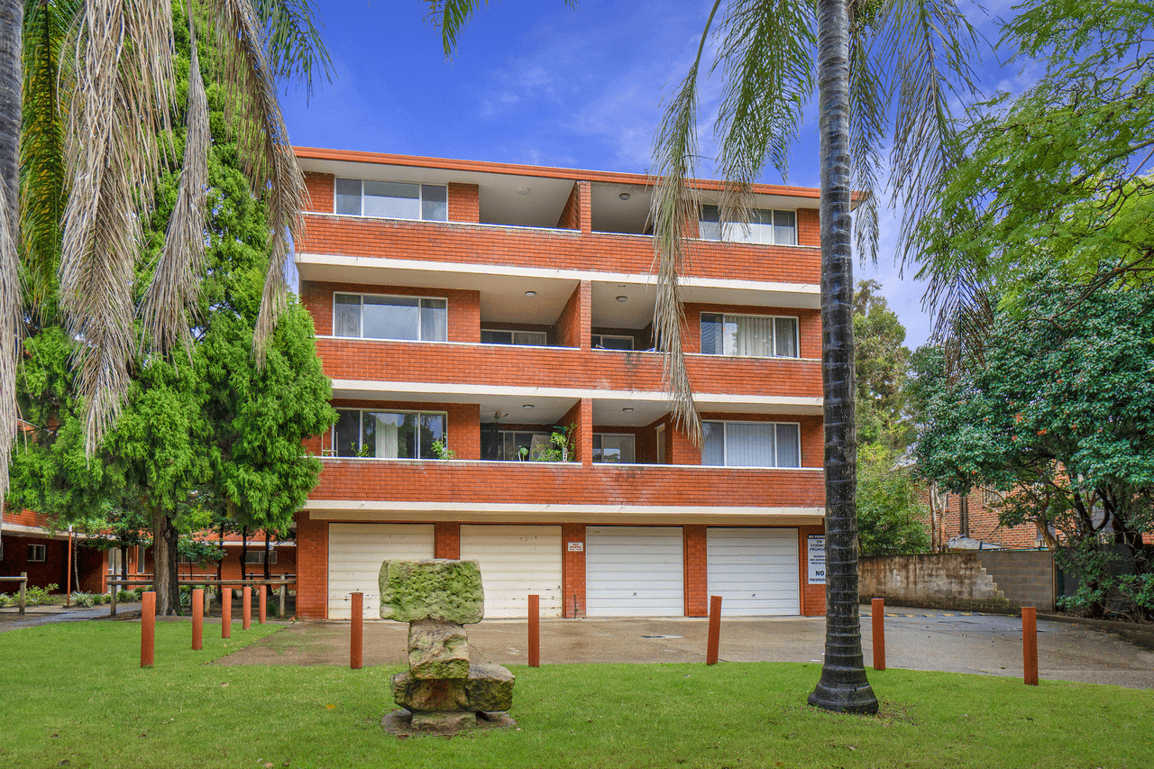 27/10-14 Burlington Road, HOMEBUSH, NSW 2140