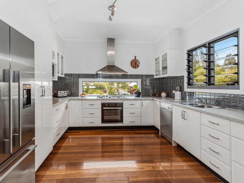 9 Brushtail Court, POTTSVILLE, NSW 2489