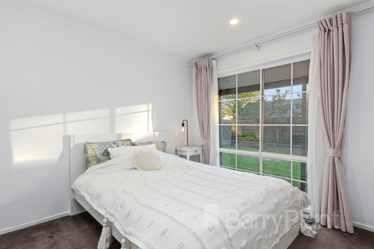 1  Haygarth Court, Wantirna South, VIC 3152