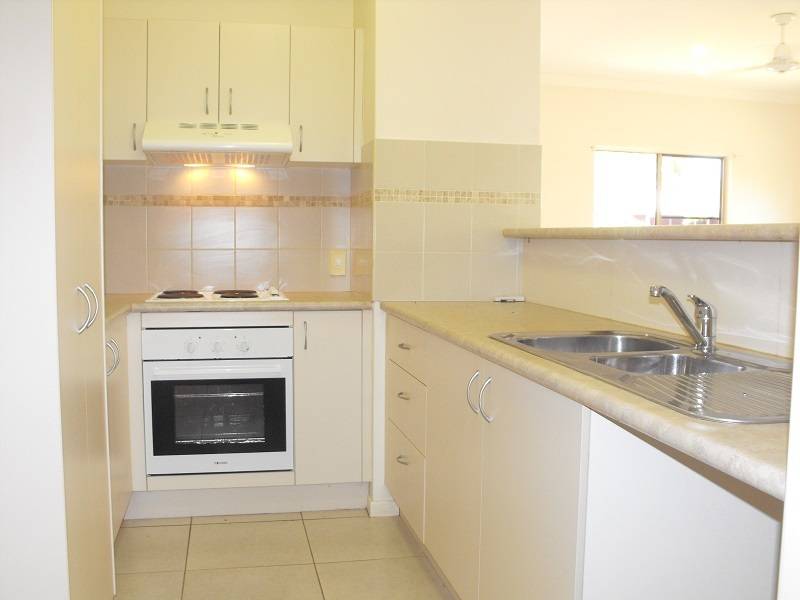 3/4 Christie Ave, Nanum, QLD 4874