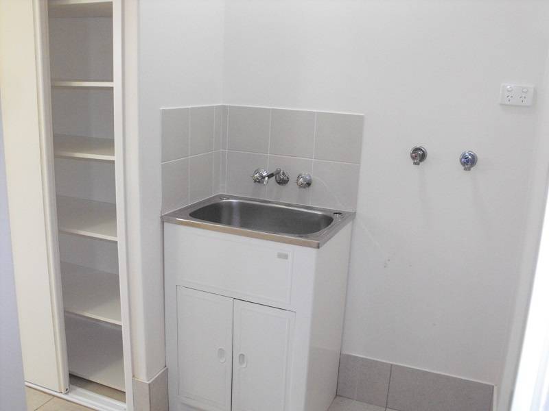 3/4 Christie Ave, Nanum, QLD 4874