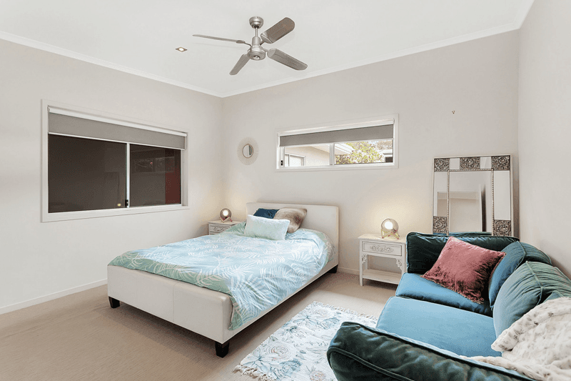 16 Tabilban Street, Burleigh Heads, QLD 4220