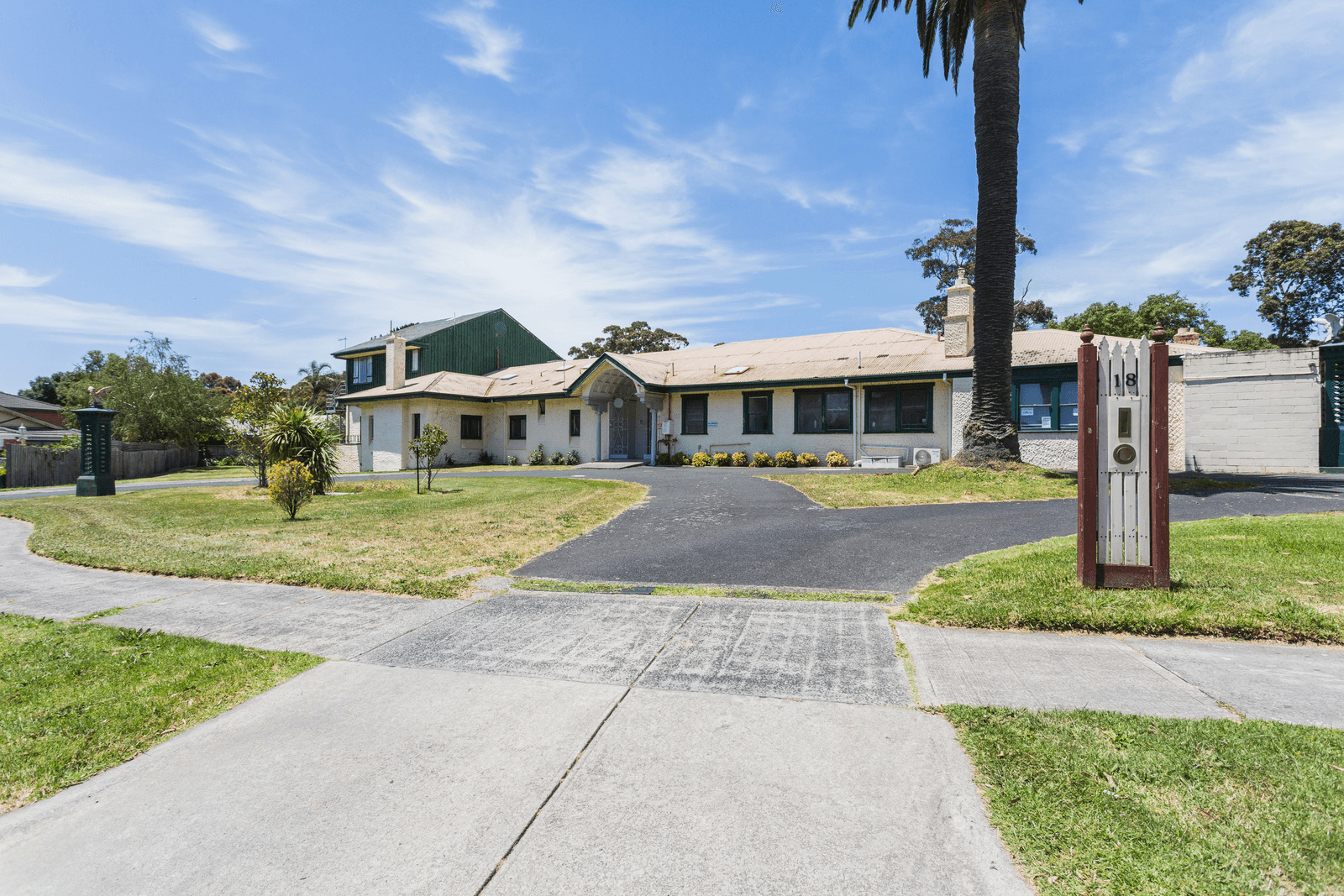 18 Netherplace Drive, FRANKSTON, VIC 3199