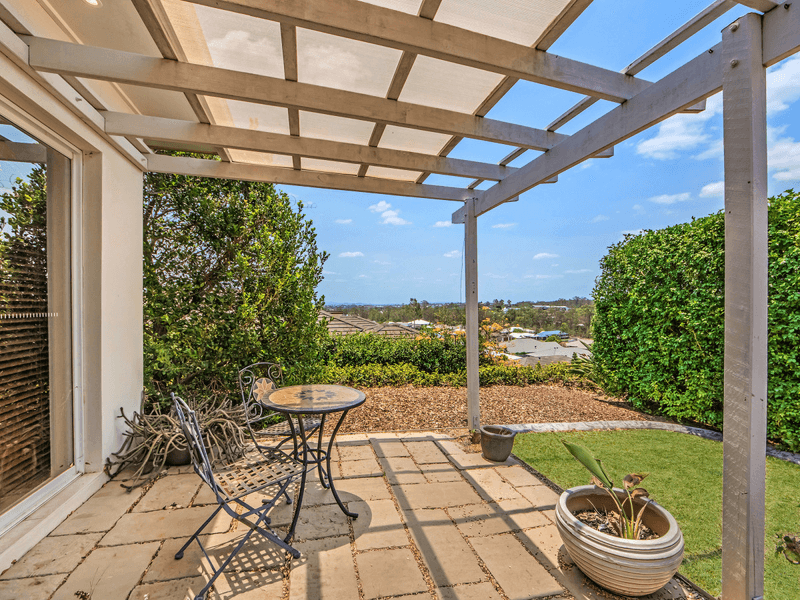 11 Aristotle Avenue, Augustine Heights, QLD 4300