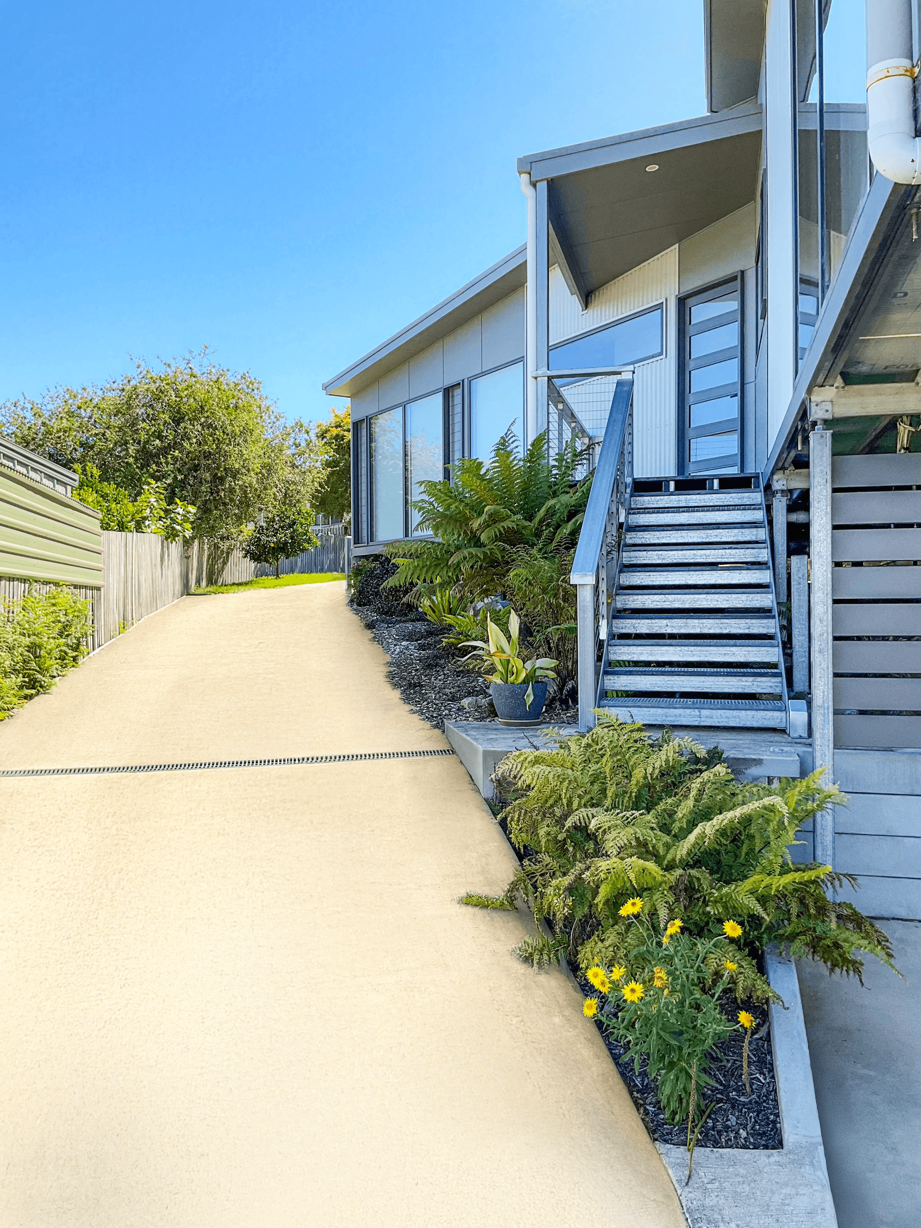 35 Vista Drive, MALLACOOTA, VIC 3892
